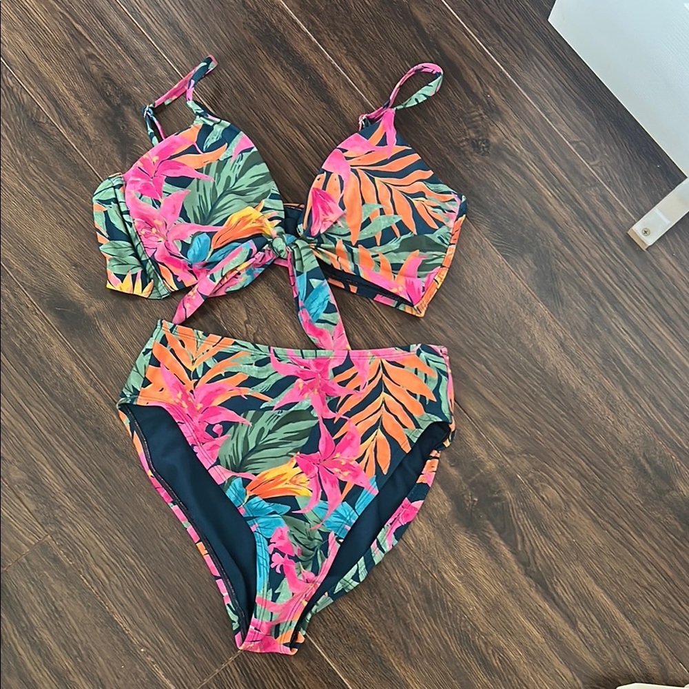 Shade Shore Tropical Print Bikini Set